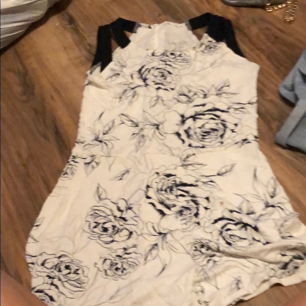 WHITE AND BLACK ROMPER